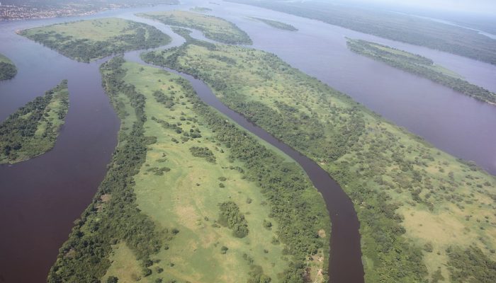 1200px-Aerial_view_of_the_Congo_River_near_Kisangani